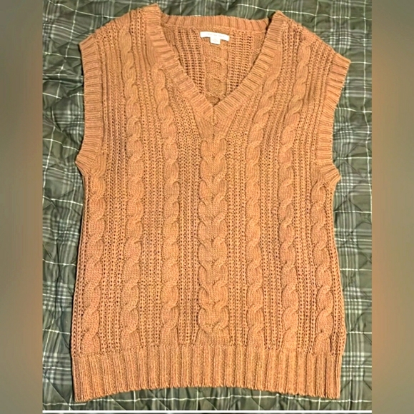 AMERICAN EAGLE Sweater Vest Brown V-neck Women's Size Large - Picture 1 of 3